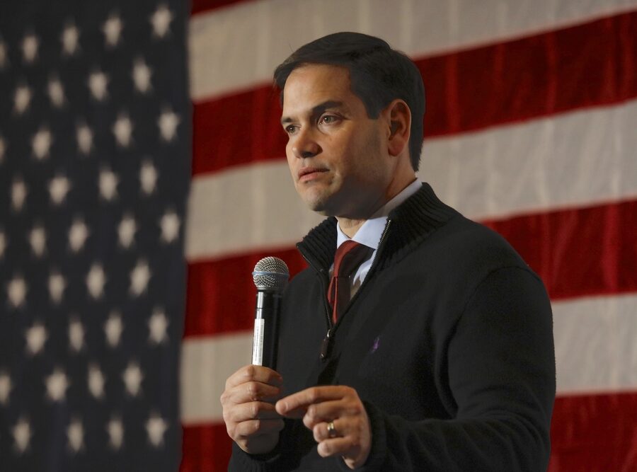 Marco Rubio durante una conferenza