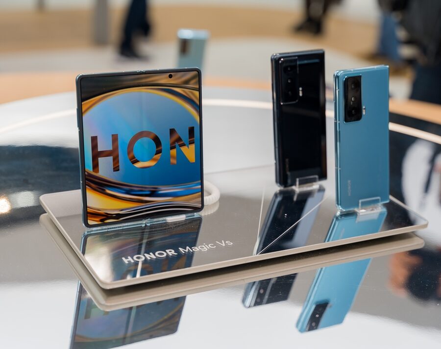 HONOR Magic V6 smartphone foldable