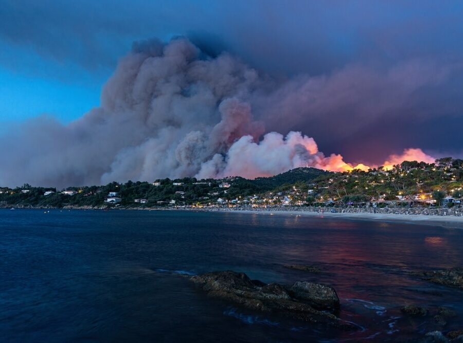 Incendi in Francia - Evacuazioni a Lacanau