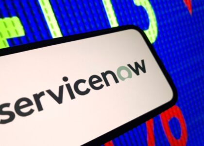 Logo di ServiceNow e BusinessNext