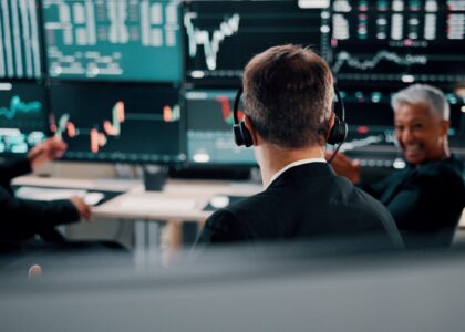 Mercati internazionali in attesa di dati economici