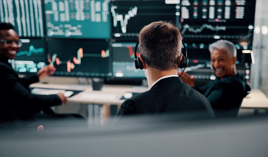 Mercati internazionali in attesa di dati economici