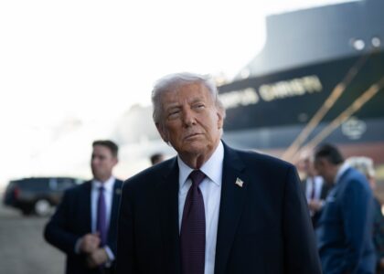 Trump pubblica un meme su Giorgia Meloni