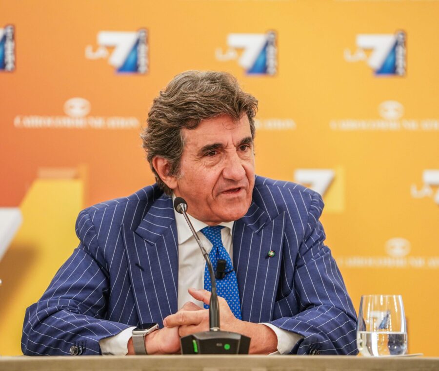 Urbano Cairo durante la presentazione dei palinsesti di La7