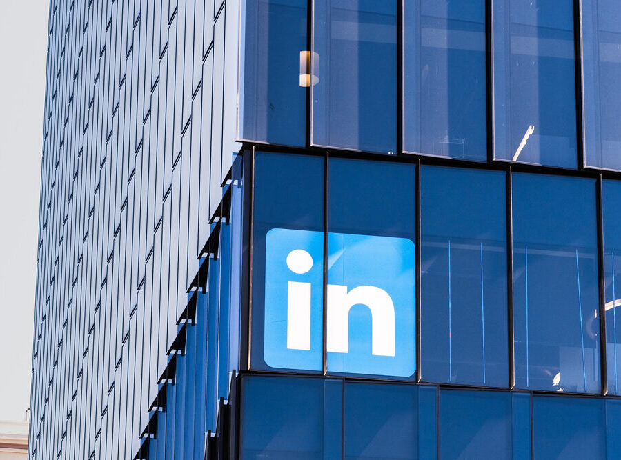 Immagine rappresentativa della notizia su LinkedIn e AI slop