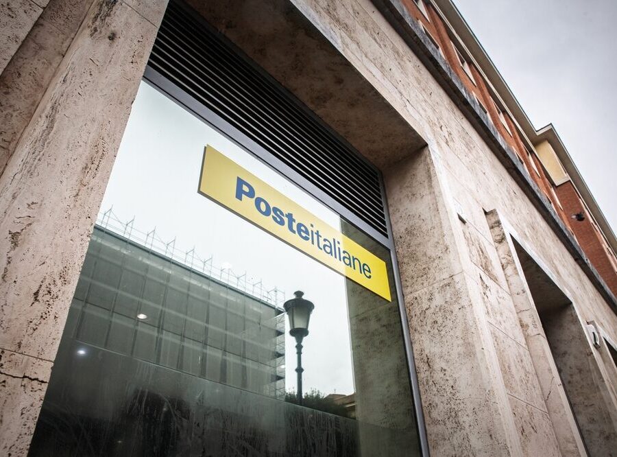 ATM Postamat di Poste Italiane