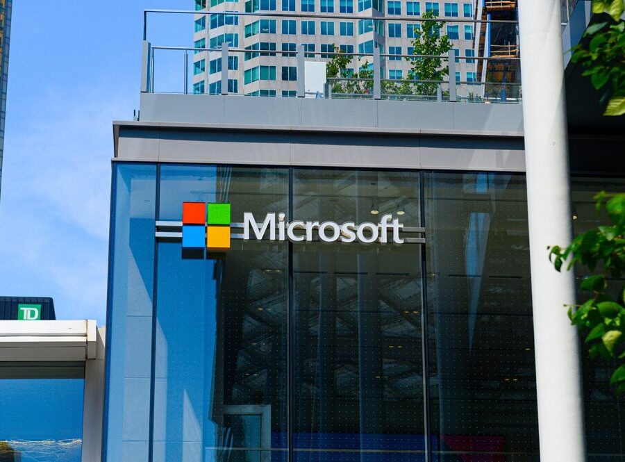 Microsoft e sindacati degli insegnanti siglano accordo sull'AI