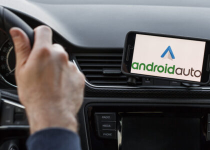 Aggiornamento Android Auto 17.8