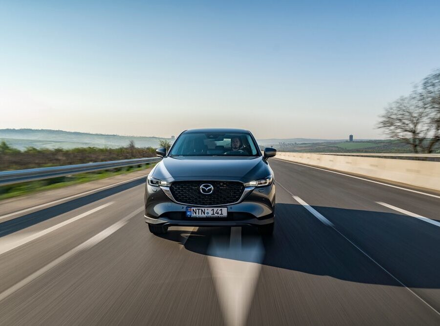 Nuova Mazda CX-30 2027