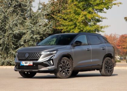Renault E‑Space Concept al Salone di Parigi